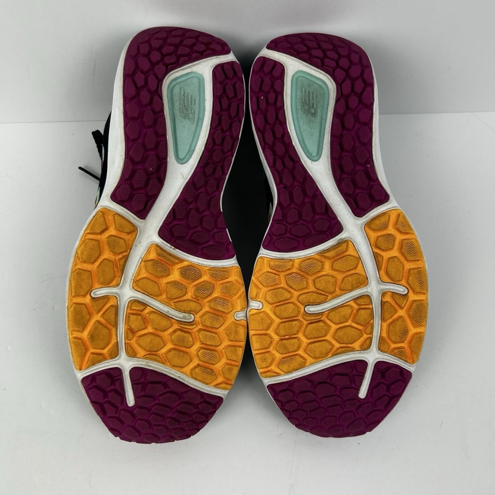 New Balance® (Women's 8 B) Fresh Foam™ Running Shoes in Black Surf - Picture 9 of 9